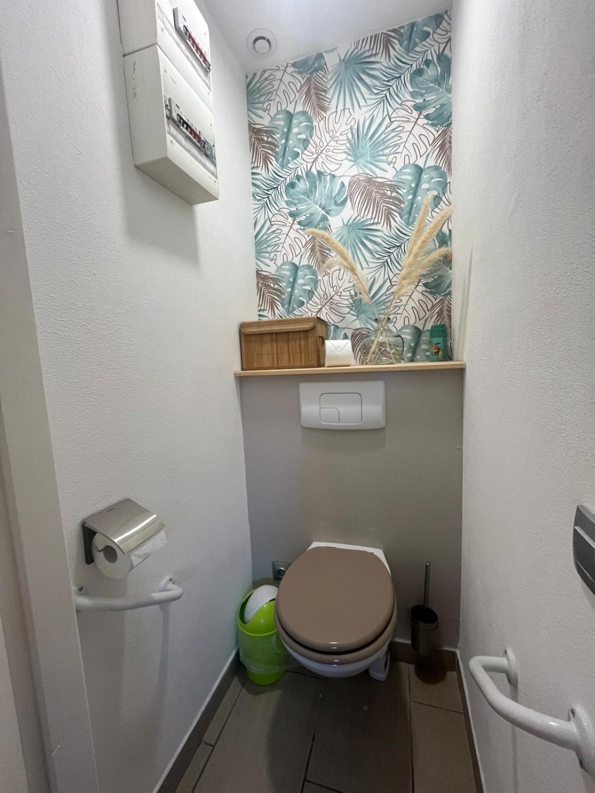 Studio Cosy Avec Climatisation Et Terrasse Malataverne Eksteriør billede